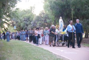 A wonderful reason for a walk, praying the Rosary and singing Marian hymns in the annual procession honouring Mary at Lake Monger. PHOTO: Matthew Biddle010