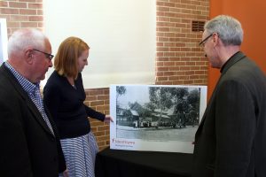 Minister for Planning, Disability Services, the Hon Donna Faragher MLC presents a Lotterywest grant of $1.6 million to refurbish Identitywa’s new corporate base. Photo: Supplied